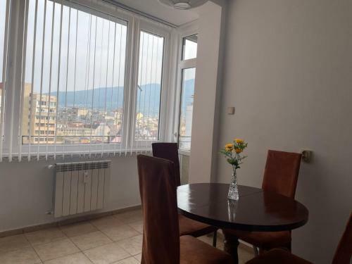 Apartamento Spacious And Stylish Flat In The Center Of Sofia -white Harmony