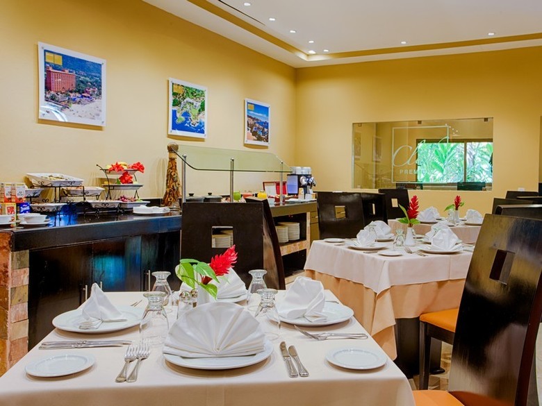 Hotel Barcel� Puerto Vallarta