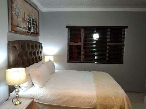 Hostal Menlyn Mews Guesthouse