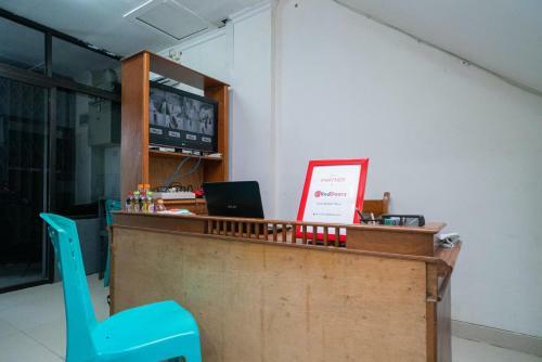 Hotel Reddoorz @ Aralia Harapan Indah