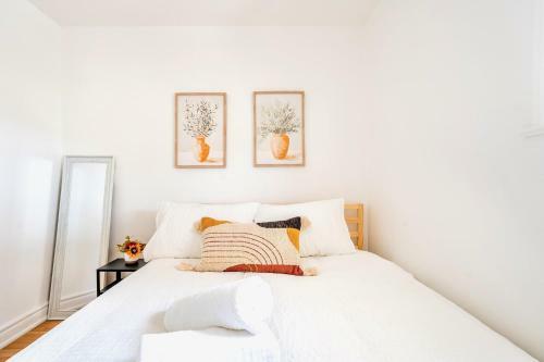 Bright 3br Townhouse In York W Private Deck & Parking