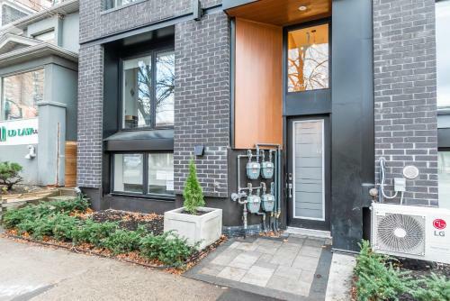 Apartamento Upscale 3br Apt - With Netflix - Near High Park