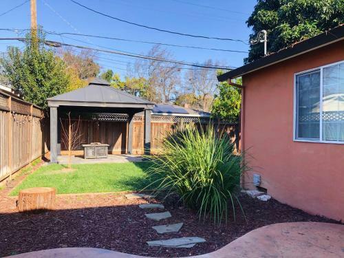 @ Marbella Lane - Elegant Home In Sj