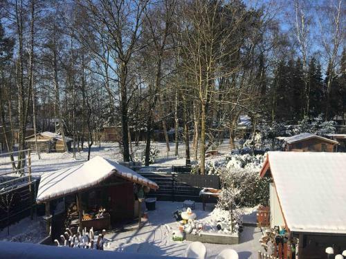 Le Petit Chalet Avec Hottub.