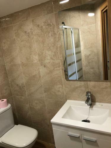 Apartamento Habitaci�n Abuhardillado Con Cocina