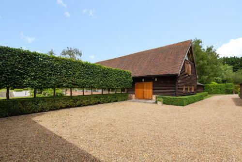 Beautiful Luxury Barn Conversion Rural Canterbury 3 Bed