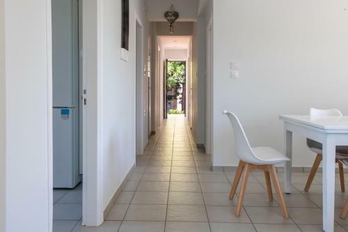 Villa Serenity @sounio-close To The Beach!