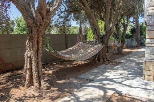 Villa Serenity @sounio-close To The Beach!