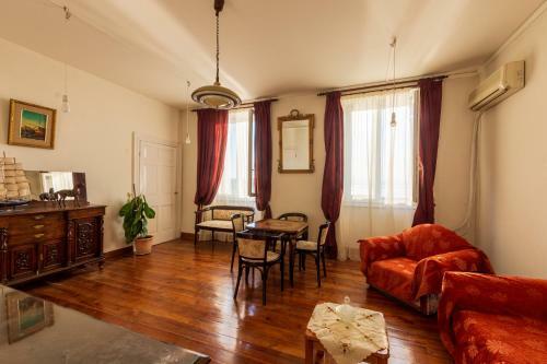 Apartamento Historic House ?view All The City?