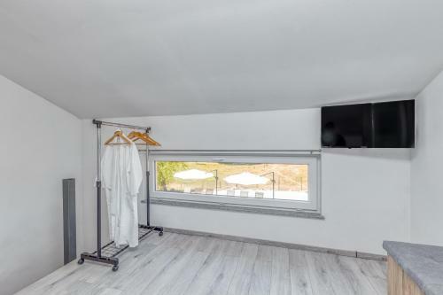 Holiday House Krase With Private Pool