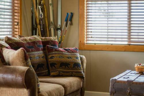 Cozy 1-bedroom Cabin With Kitchen Dogs Ok
