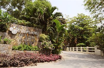 Aparthotel Riverside Serviced Apartments