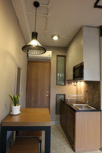 Sunrise Apartments