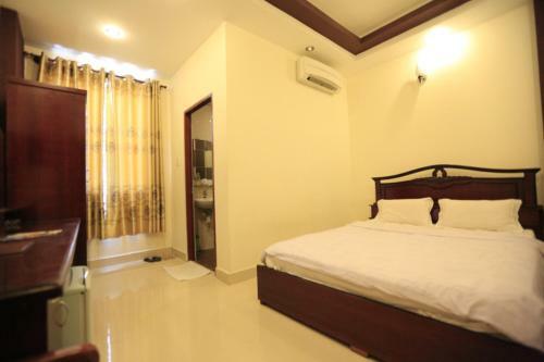 Tuan Viet Hotel