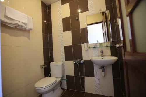 Tuan Viet Hotel