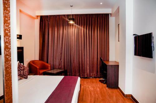 Chinmay Resort & Hotel