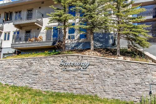 Hotel Snowmass Escape