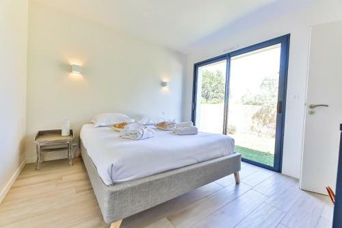 Tr�s Jolie Maison Familiale Avec Piscine