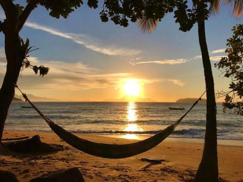 Hostal ? Su�te Palmas ? � Beira-mar - Ilha Grande Rj�