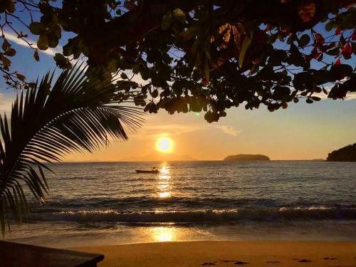 Hostal ? Su�te Palmas ? � Beira-mar - Ilha Grande Rj�