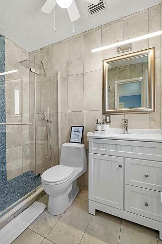Renovated Quiet All King Bed Suites