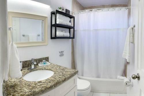 Bright 3/2 Home W/wifi 5min To Hard Rock Stadium?