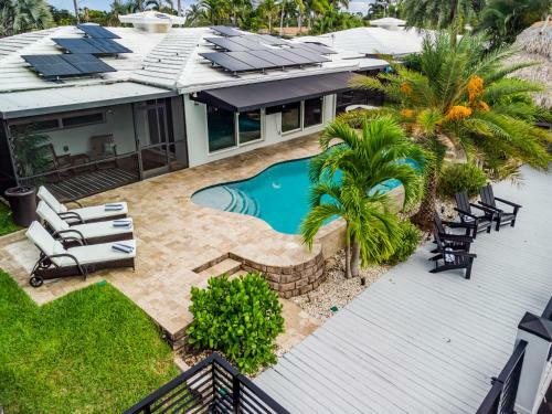 Waterfront - Luxury Villa W Heated Saltwater Pool