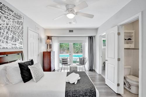 Stylish Hollywood Retreat 5br W Heated Pool