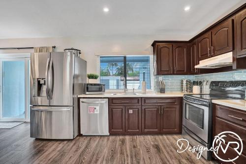 Modern 5br With Private Heated Pool
