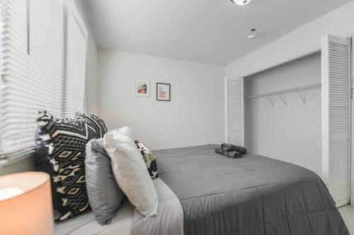 Amazing Brand New Duplex 3 Bedrooms/2 Bathrooms