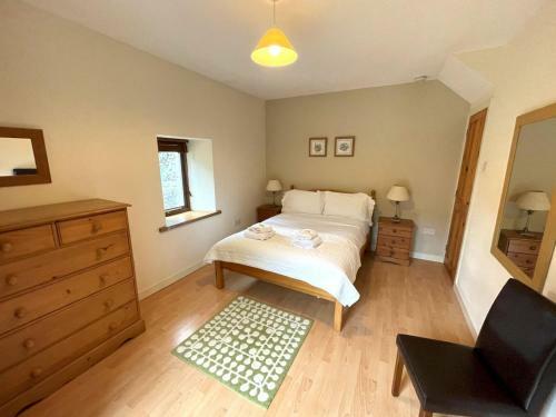 Pass The Keys Beautiful 2br Converted Mill - Idyllic Location