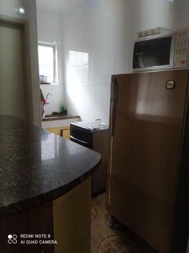 Apartamento Vila Tupi, 150 Metros Da Praia.