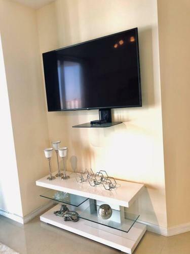 Apartamento Gorgeous Oceanfront Sunny Isles Beach Condo