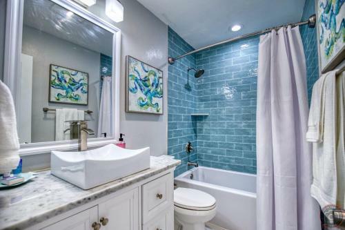 Peaceful, Gorgeous, Near Siesta Key, 3 Bed, 2 Bath