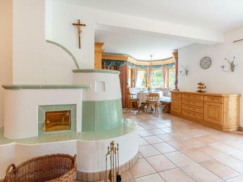 Tasteful Holiday Home In Maurach Am Achensee