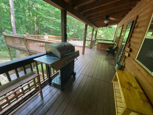 Lazy Springs Cabin