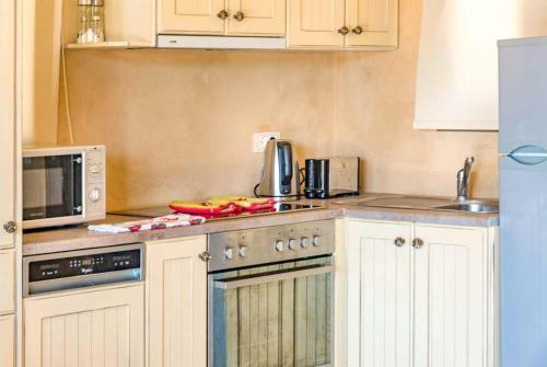Rhea Villas