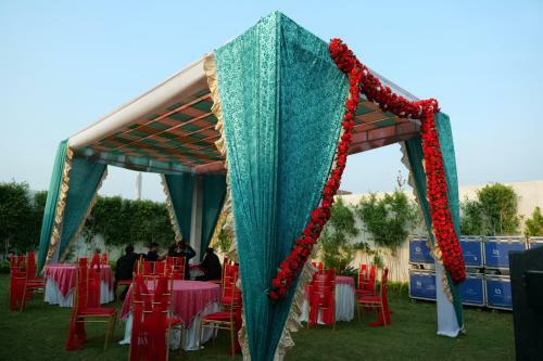 Hotel The Ritu's Resort