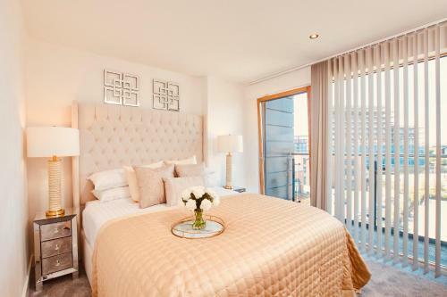 Apartamento King Deluxe City Apt Large Balcony& Free Parking!