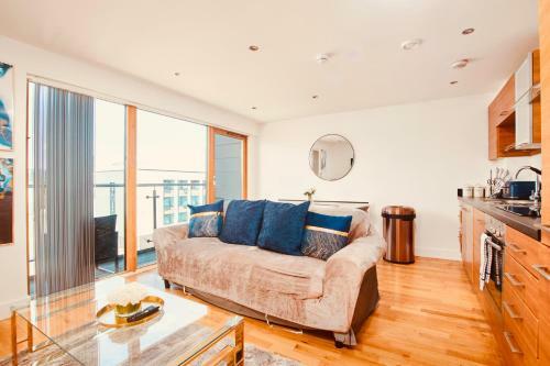 Apartamento King Deluxe City Apt Large Balcony& Free Parking!