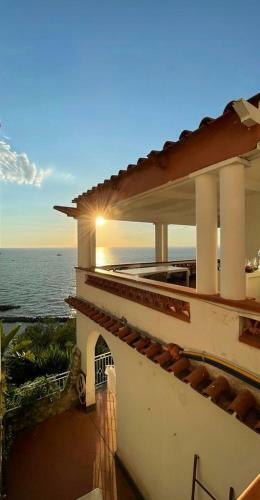 Hostal Di Capua House
