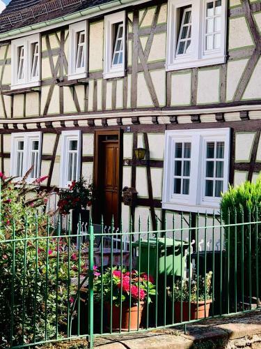 Nibelungen Apartments