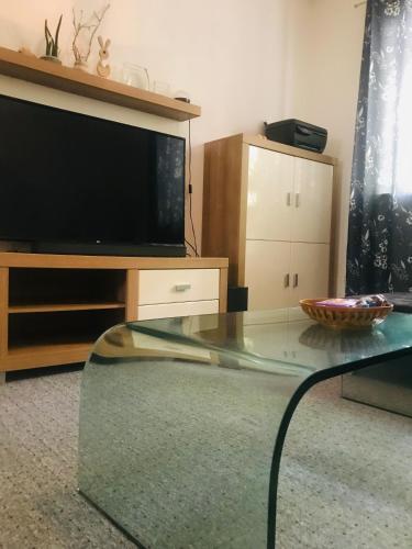 Apartment With 2 Rooms 60m2