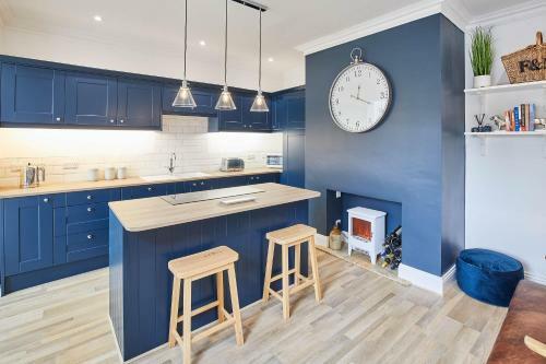 Host & Stay - Oakwood
