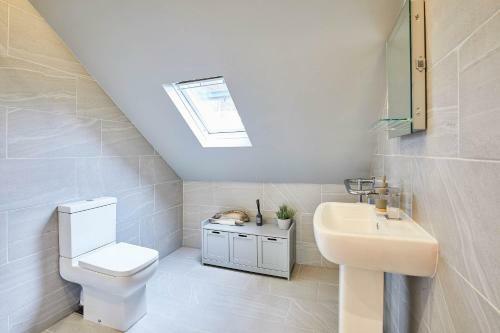 Host & Stay - Oakwood