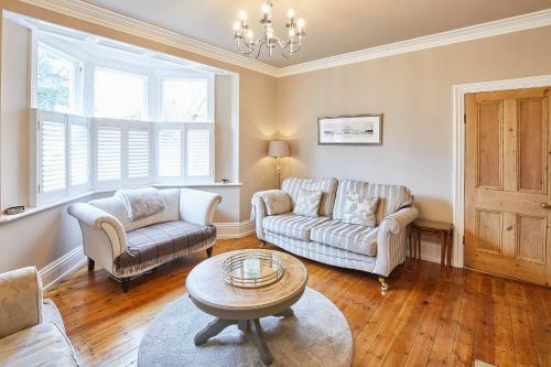 Host & Stay - Oakwood