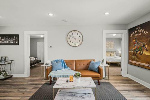 Modern 3 Bed/2 Bath Home In Midtown