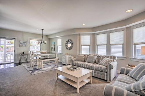 Charming Ocean City Townhome Walk To Beach!