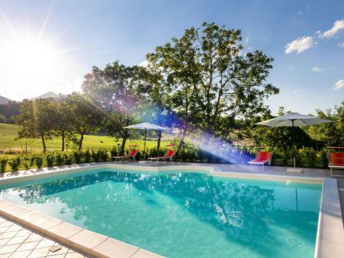 Splendid Apartment In Sassoferrato With Shared Pool