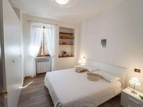 Snug Apartment In Sassoferrato With Shared Pool